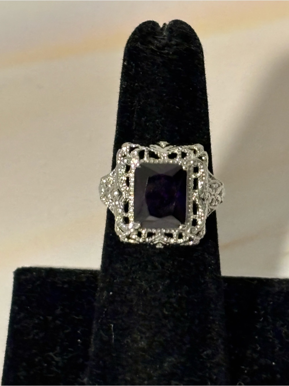 Art Deco Silver-Tone Ring with Deep Purple Center Stone Sz 6